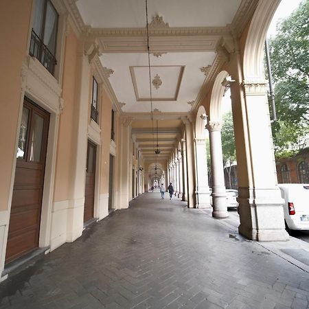 Appartamento Moderno ❴ 300 Mt. Da Porta Nuova ❵ Turin Exterior foto