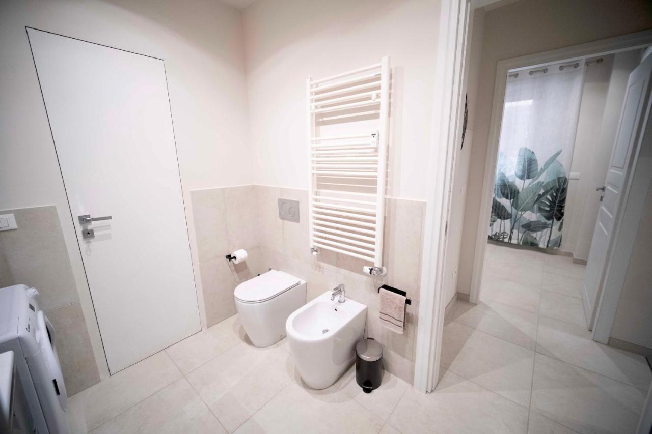Appartamento Moderno ❴ 300 Mt. Da Porta Nuova ❵ Turin Exterior foto